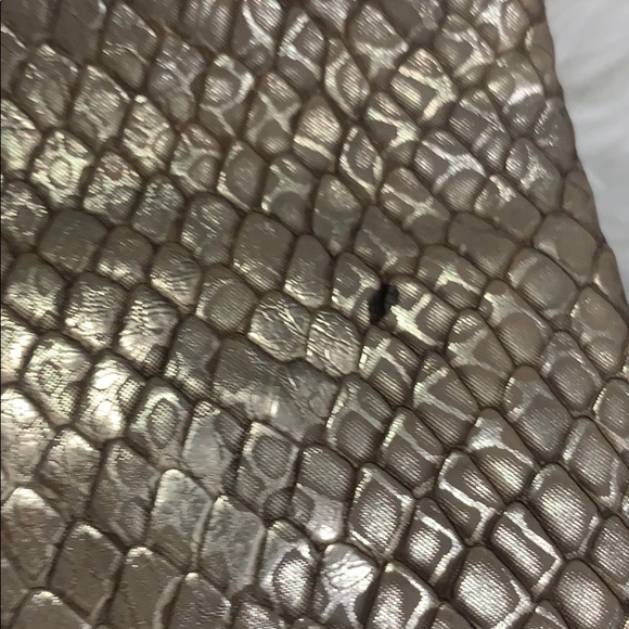 Urban Originals Metallic Flap Over Shoulder Bag - Picture 4 of 14